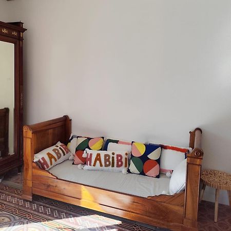 Casa Louisa Bed & Breakfast Serralongue Exterior foto